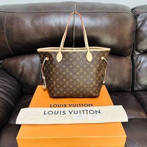 Louis Vuitton Neverfull MM Monogram Beige Interior